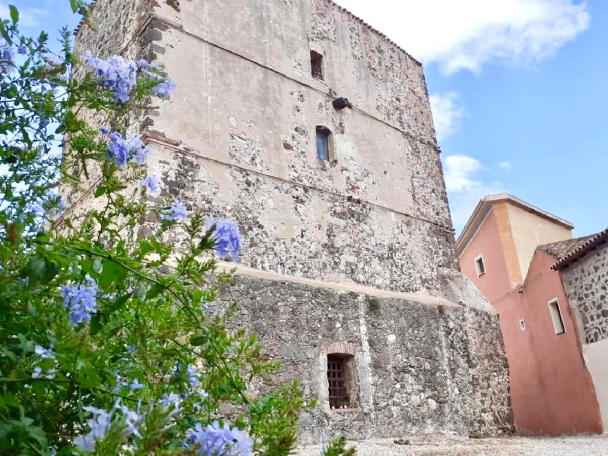 Domo Mea Terra E Domo Mea Chelu - Comfort Nel Centro Storico Di * Orosei